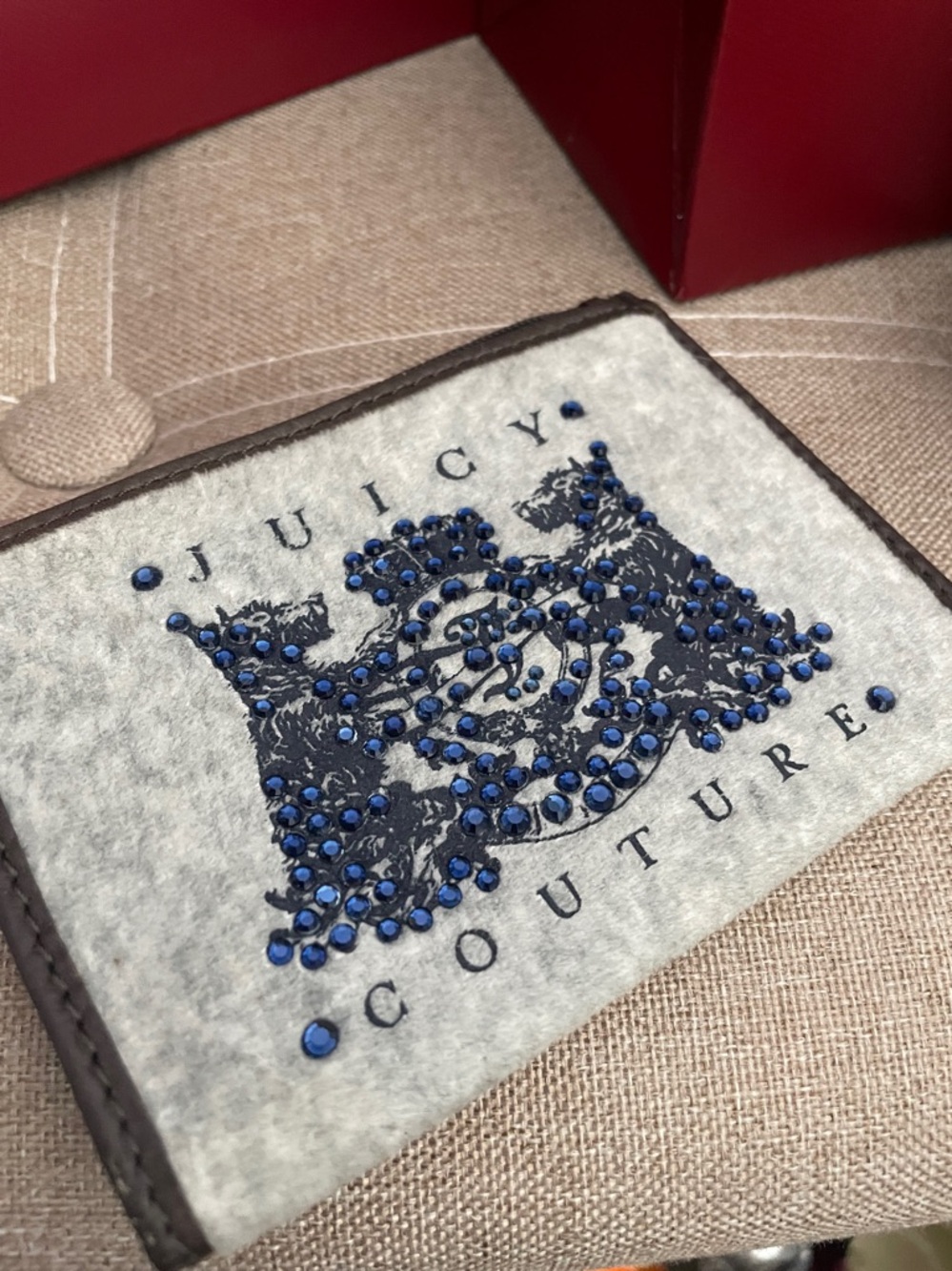 ✨Juicy Couture Gray Flannel Wristlet with Beige Logo Lining✨NEW